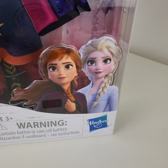 FROZEN 2 singing Anna Fashion Doll NEW never used - Picture 7 of 12